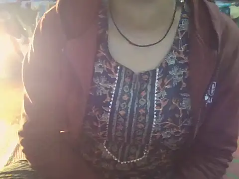 Snapshot of Hot-shanvi chatting on 01.08.25 Hot-shanvi online show from 01.08.25