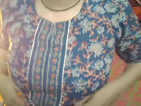 Snapshot of Hot-shanvi chatting on 01.20.25 Hot-shanvi online show from 01.20.25