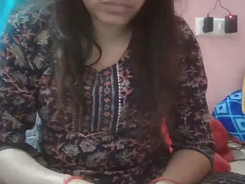 Snapshot of Hot-shanvi chatting on 03.08.25 Hot-shanvi online show from 03.08.25