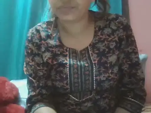 Snapshot of Hot-shanvi chatting on 03.08.25 Hot-shanvi online show from 03.08.25