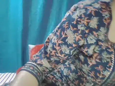 Snapshot of Hot-shanvi chatting on 03.11.25 Hot-shanvi online show from 03.11.25