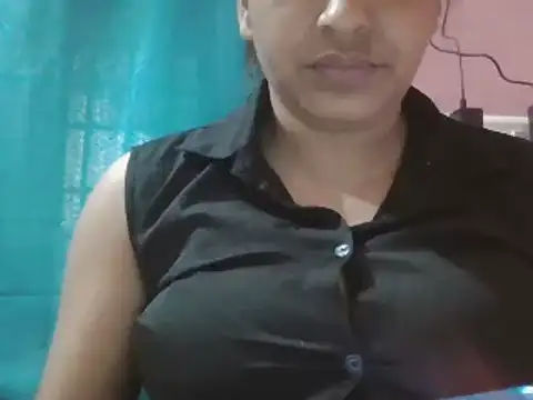 Snapshot of Hot-shanvi chatting on 03.18.25 Hot-shanvi online show from 03.18.25