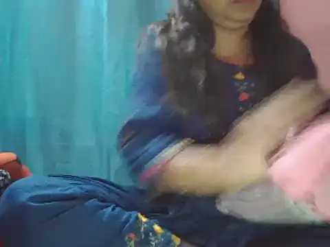 Snapshot of Hot-shanvi chatting on 03.19.25 Hot-shanvi online show from 03.19.25
