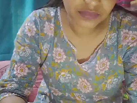 Snapshot of Hot-shanvi chatting on 03.20.25 Hot-shanvi online show from 03.20.25