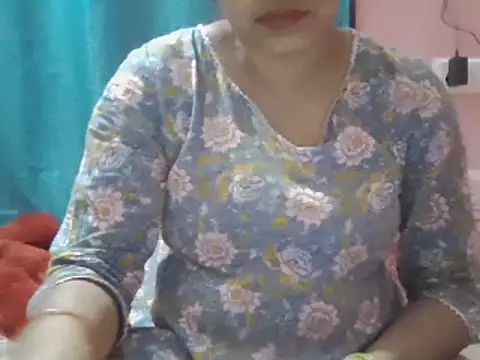 Snapshot of Hot-shanvi chatting on 03.20.25 Hot-shanvi online show from 03.20.25