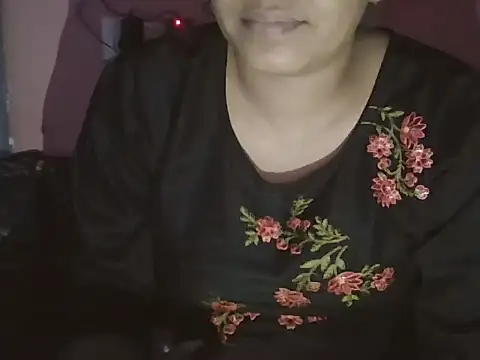Snapshot of Hot-shanvi chatting on 10.05.25 Hot-shanvi online show from 10.05.25