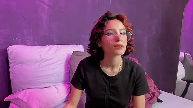 lee Powder online show from 01.15.25