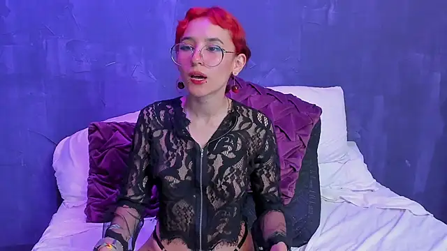 lee Powder online show from 01.17.25