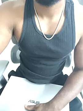 Snapshot of hot_boy_dic chatting on 11.18.25 hot boy dic online show from 11.18.25