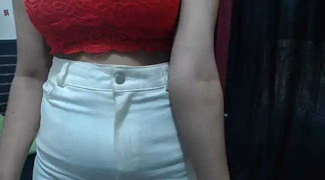 Snapshot of Honey_Bee25 chatting on 02.01.25 Honey Bee25 online show from 02.01.25