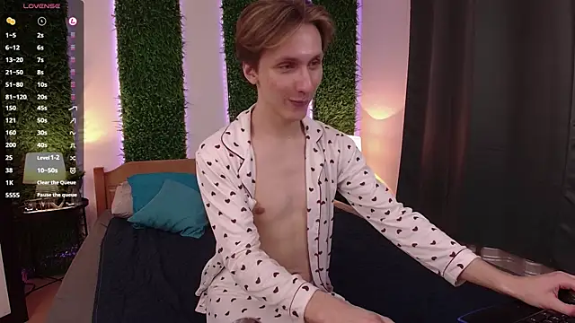 Adrian Di online show from 03.08.25