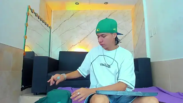 anyelo waller online show from 09.24.25