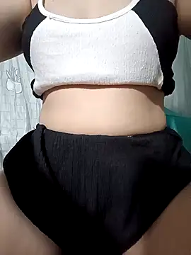 Snapshot of feng-a chatting on 01.02.25 feng-a online show from 01.02.25