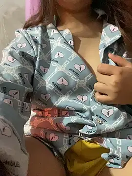 Snapshot of feng-a chatting on 01.05.25 feng-a online show from 01.05.25