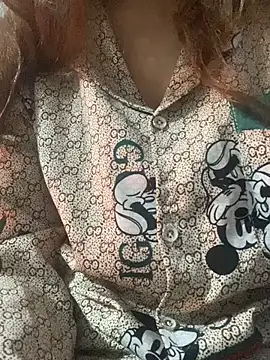 Snapshot of feng-a chatting on 01.08.25 feng-a online show from 01.08.25