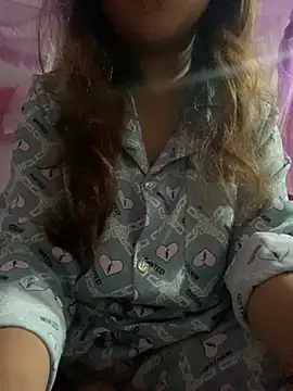 Snapshot of feng-a chatting on 01.09.25 feng-a online show from 01.09.25