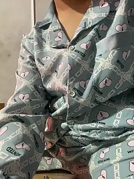 Snapshot of feng-a chatting on 01.10.25 feng-a online show from 01.10.25