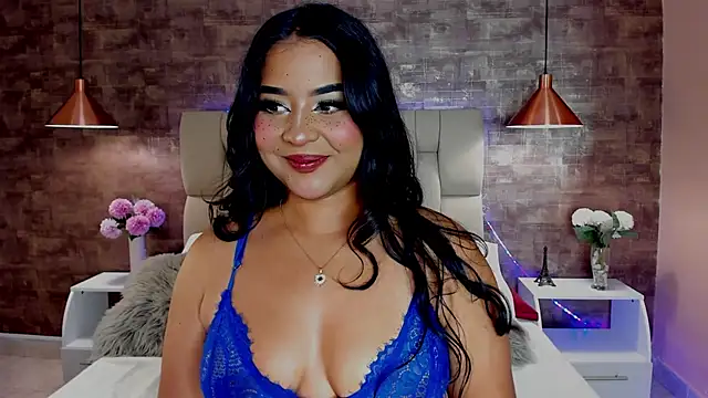 Scarlet lace online show from 01.10.25