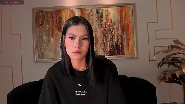 NiaSalvatore online show from 11.19.25