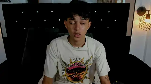 jisuscat online show from 10.17.25