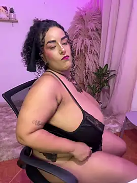 Snapshot of ariadna_cooper chatting on 02.03.26 ariadna cooper online show from 02.03.26