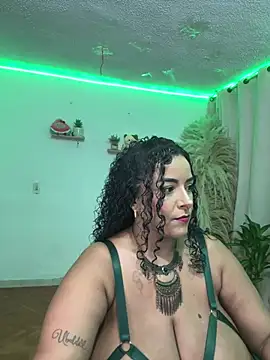 Snapshot of ariadna_cooper chatting on 02.24.26 ariadna cooper online show from 02.24.26