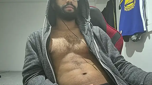 Snapshot of kevi_cocks chatting on 01.02.25 kevi cocks online show from 01.02.25