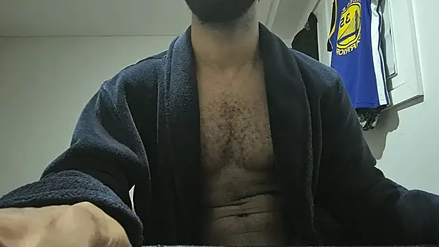 Snapshot of kevi_cocks chatting on 01.04.25 kevi cocks online show from 01.04.25