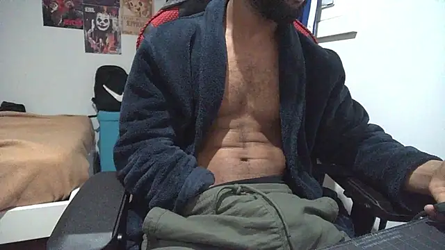 Snapshot of kevi_cocks chatting on 01.17.25 kevi cocks online show from 01.17.25