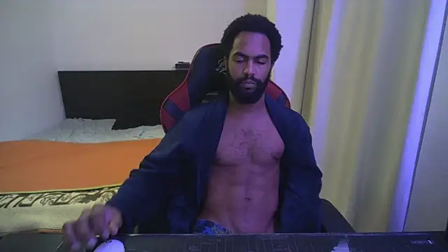 Snapshot of kevi_cocks chatting on 02.15.25 kevi cocks online show from 02.15.25