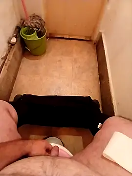 Snapshot of balint35 chatting on 09.10.25 balint35 online show from 09.10.25