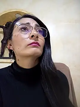 BELLA--26 online show from 02.06.25