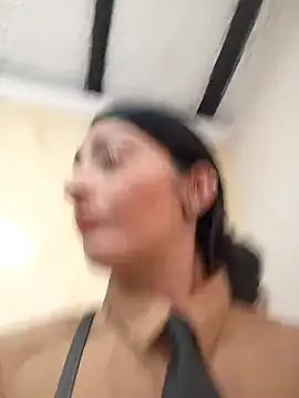 BELLA--26 online show from 02.19.25