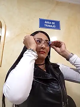 BELLA--26 online show from 02.27.25