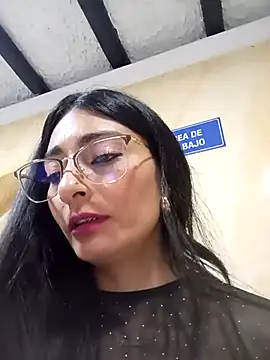 BELLA--26 online show from 03.05.25