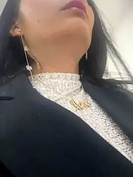 BELLA--26 online show from 11.07.25