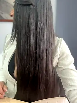 BELLA--26 online show from 11.12.25