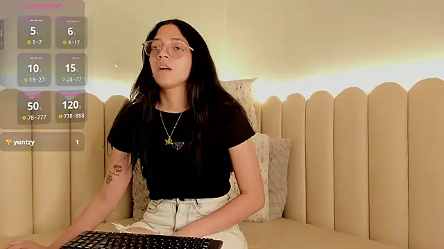 catalina rrosee online show from 01.02.25