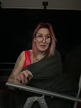 Mia-Fuchs online show from 02.10.25