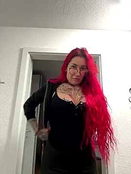 Mia-Fuchs online show from 01.08.26