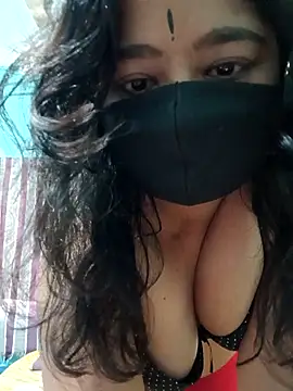 Snapshot of _MilkyBar chatting on 02.16.25 MilkyBar online show from 02.16.25