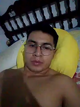 Snapshot of RODRI_POLLADURA chatting on 01.18.25 RODRI POLLADURA online show from 01.18.25