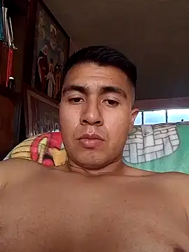 Snapshot of RODRI_POLLADURA chatting on 03.11.25 RODRI POLLADURA online show from 03.11.25