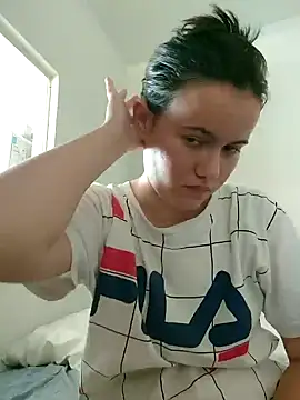 Snapshot of camillebr chatting on 01.02.25 camillebr online show from 01.02.25