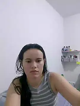 Snapshot of camillebr chatting on 01.03.25 camillebr online show from 01.03.25