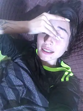 Snapshot of NickiYoung chatting on 01.08.25 NickiYoung online show from 01.08.25