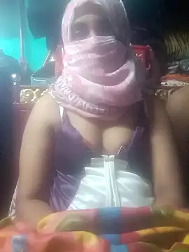 YourHotRandi online show from 01.18.26