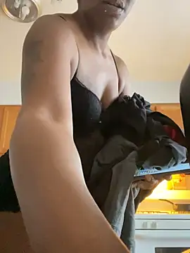 Yoshibaby2670 online show from 02.16.25