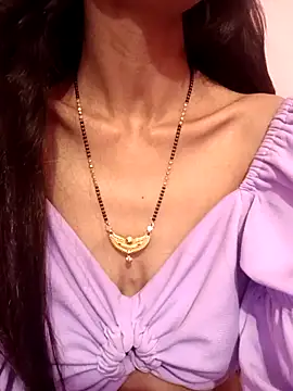 Snapshot of Stripper_Maahi chatting on 03.22.25 Stripper Maahi online show from 03.22.25