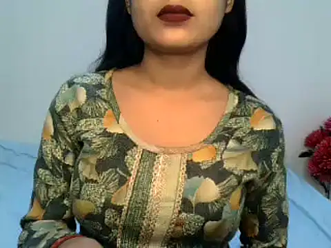 Snapshot of SIYA_MAVI chatting on 01.06.25 SIYA MAVI online show from 01.06.25